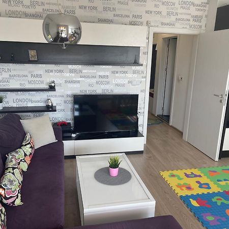Briz Apartment; 2 Bdr; 6 Guests; Private Parking فارنا المظهر الخارجي الصورة