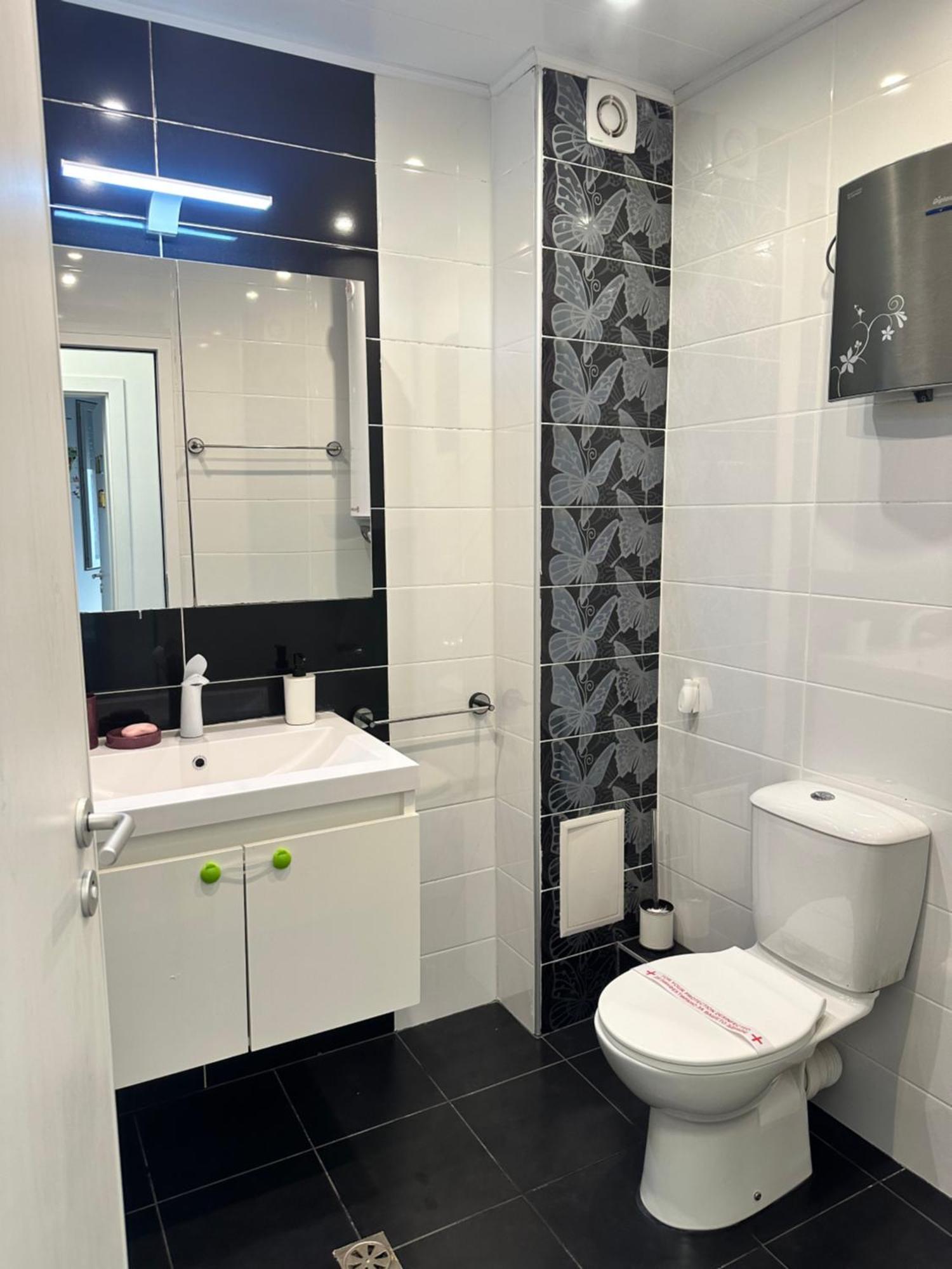 Briz Apartment; 2 Bdr; 6 Guests; Private Parking فارنا المظهر الخارجي الصورة