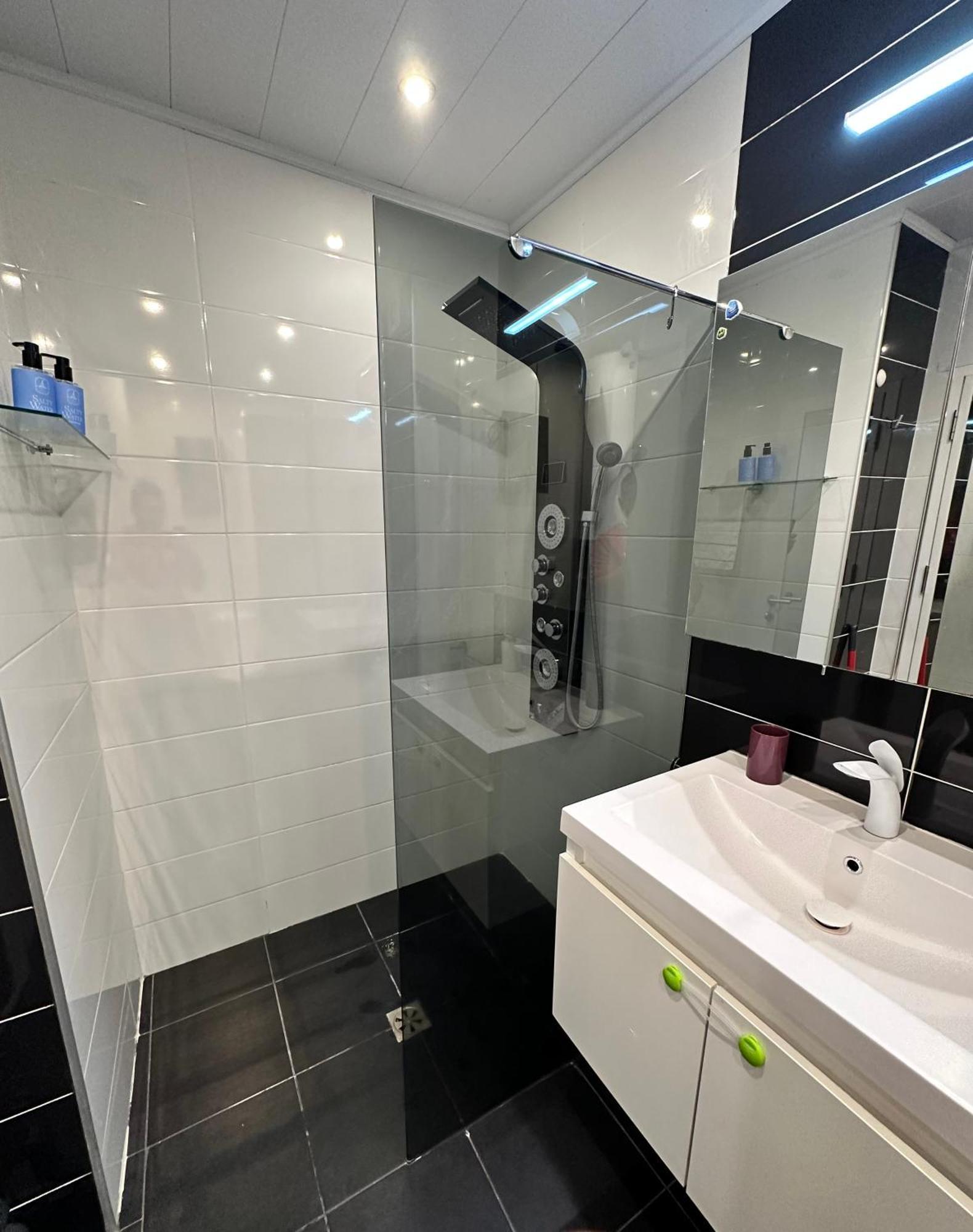 Briz Apartment; 2 Bdr; 6 Guests; Private Parking فارنا المظهر الخارجي الصورة